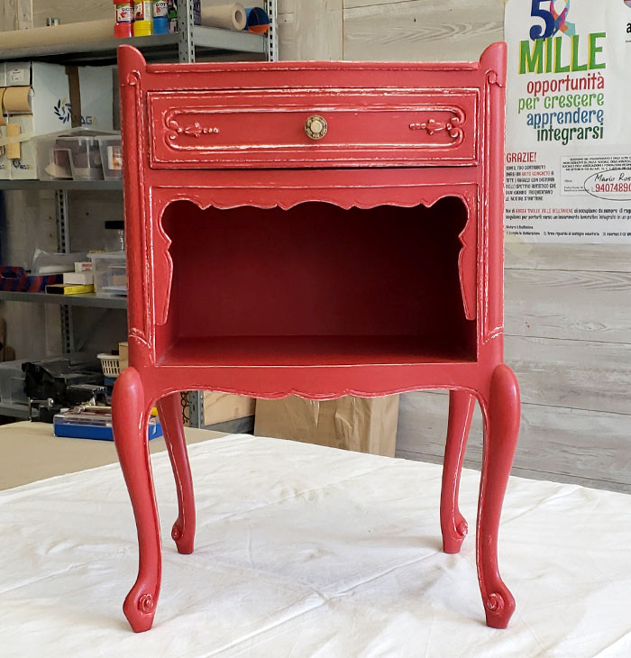 Comodino Rosso Stile Provenzale | Restautlab